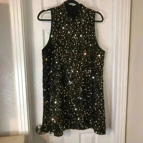 VENUS Sequin Mini Dress - Picture 15 of 16